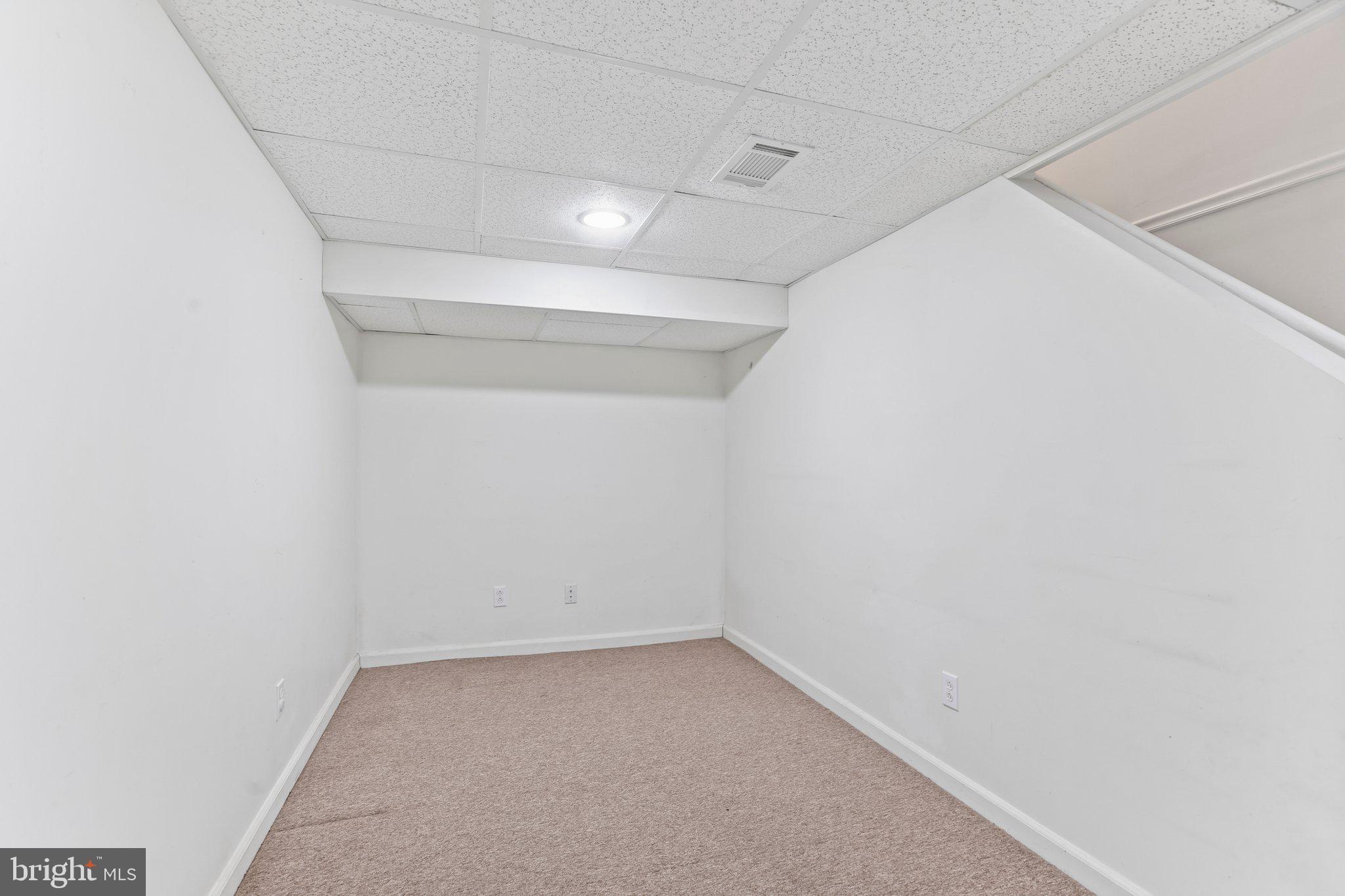 23 Galston Dr
