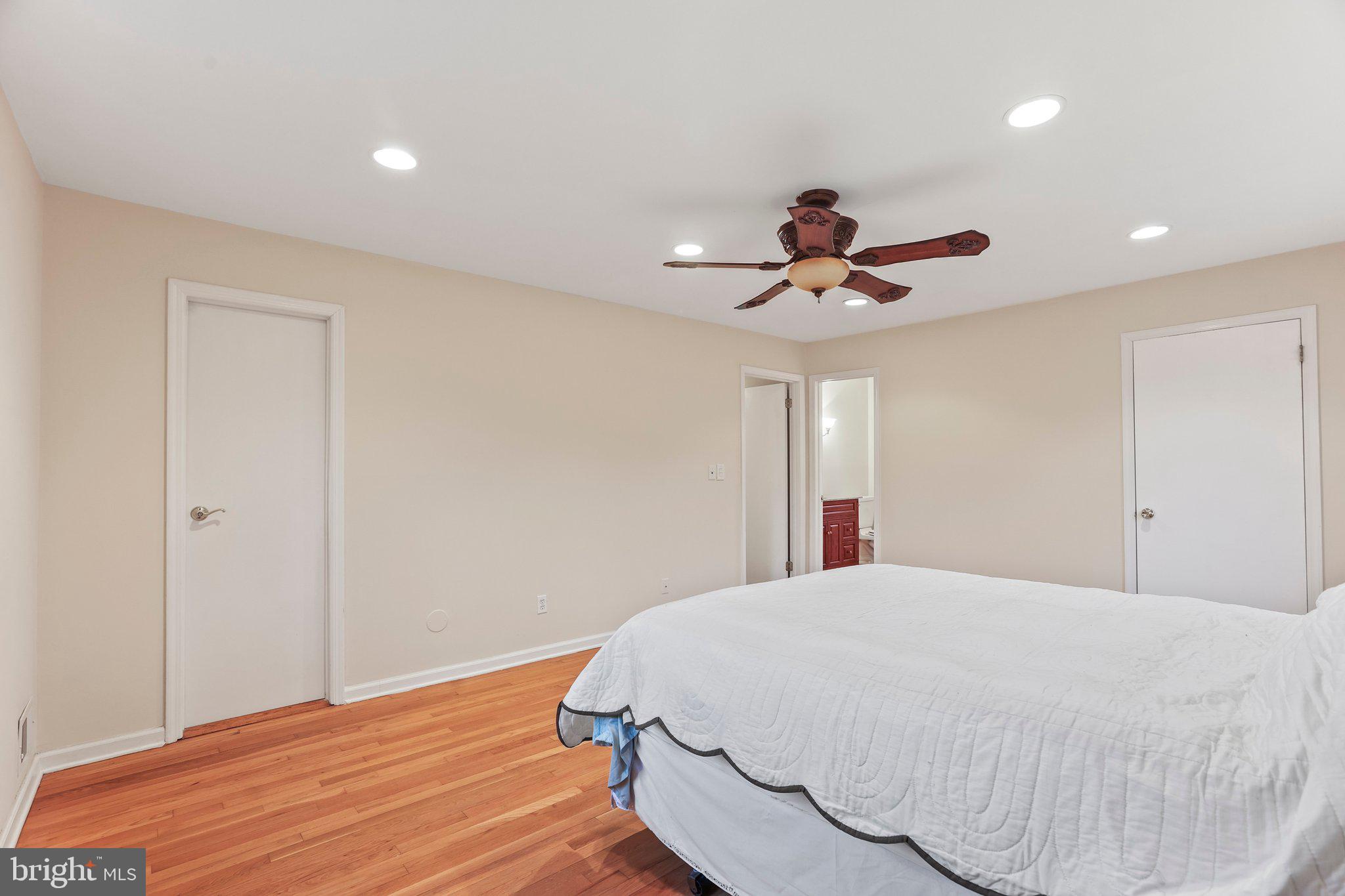 23 Galston Dr