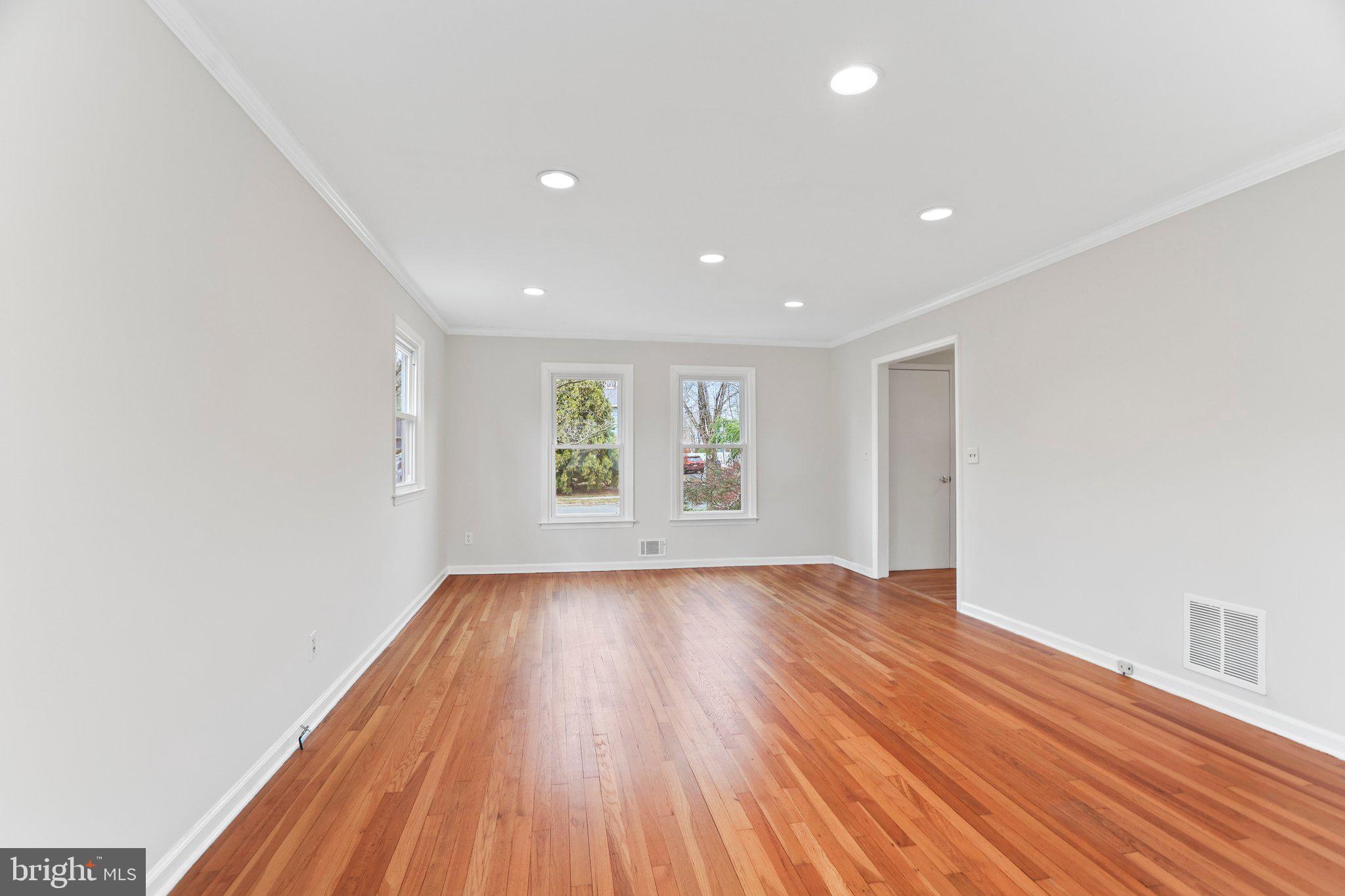 23 Galston Dr