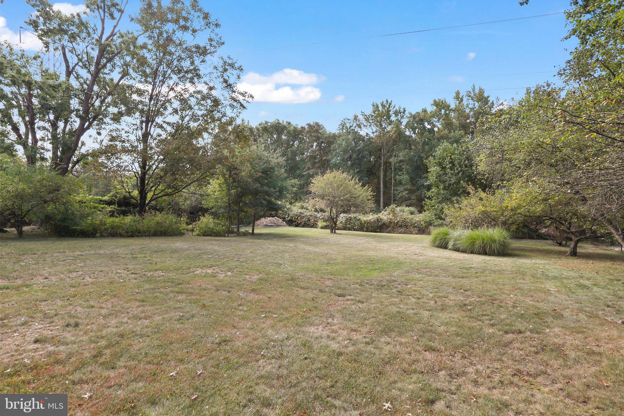 23 Galston Dr