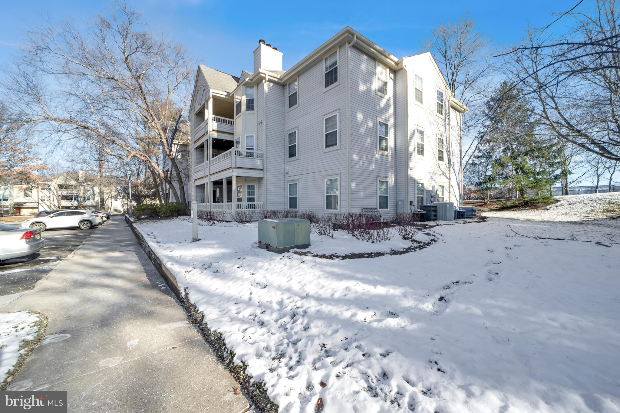 103 Sequoia Ct #7