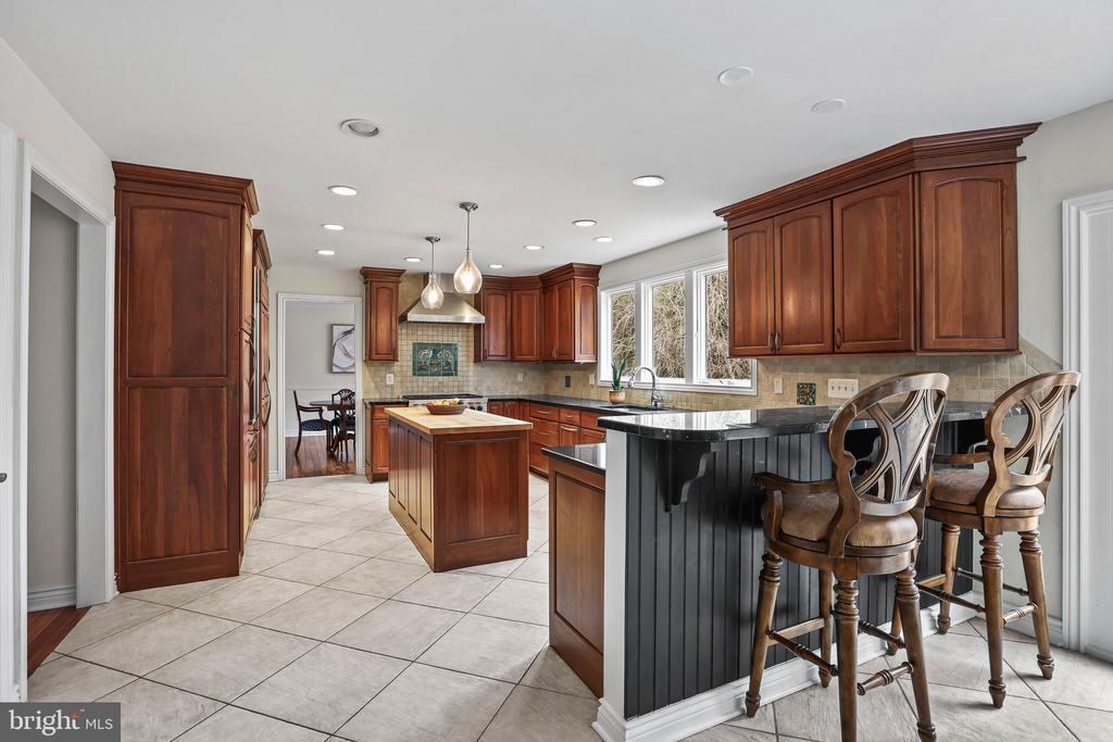 5 Landing Ln
