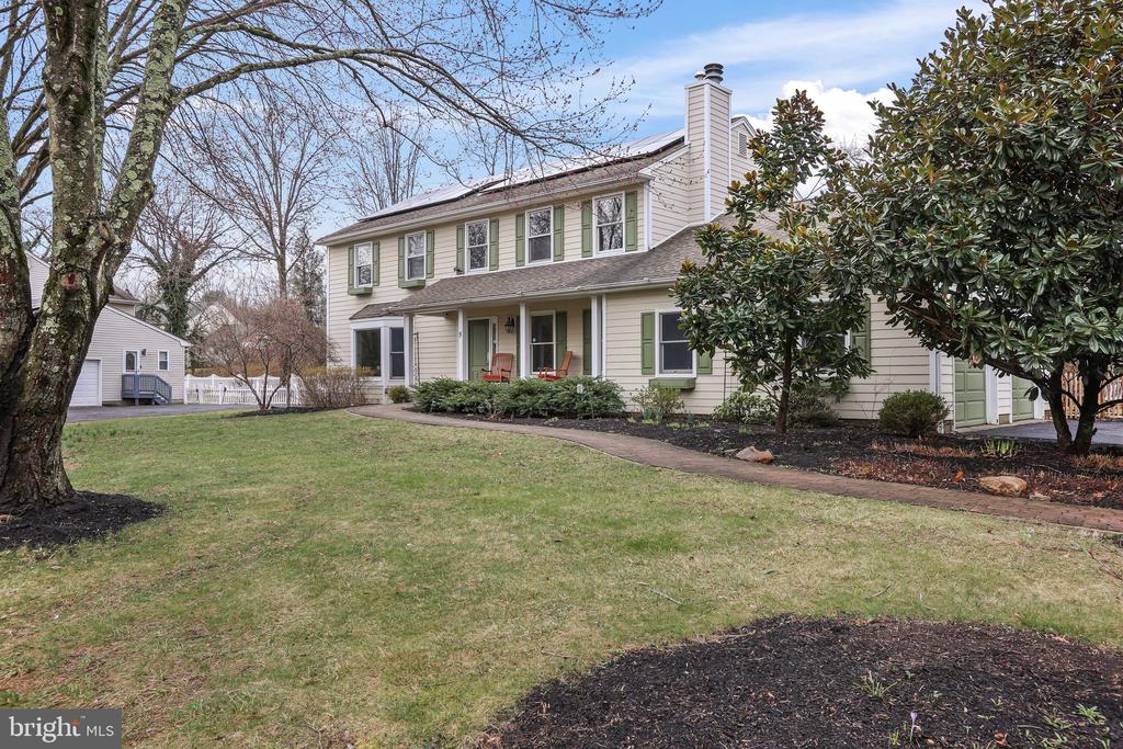 5 Landing Ln