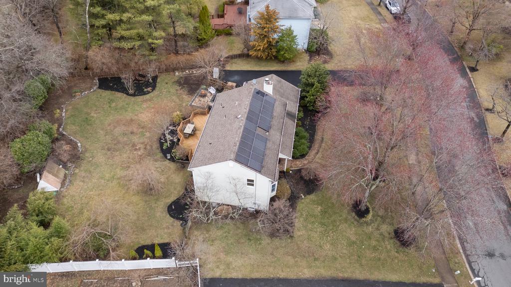 5 Landing Ln