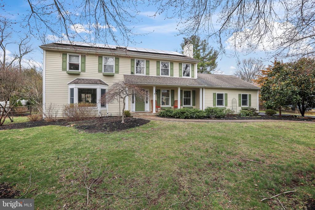 5 Landing Ln