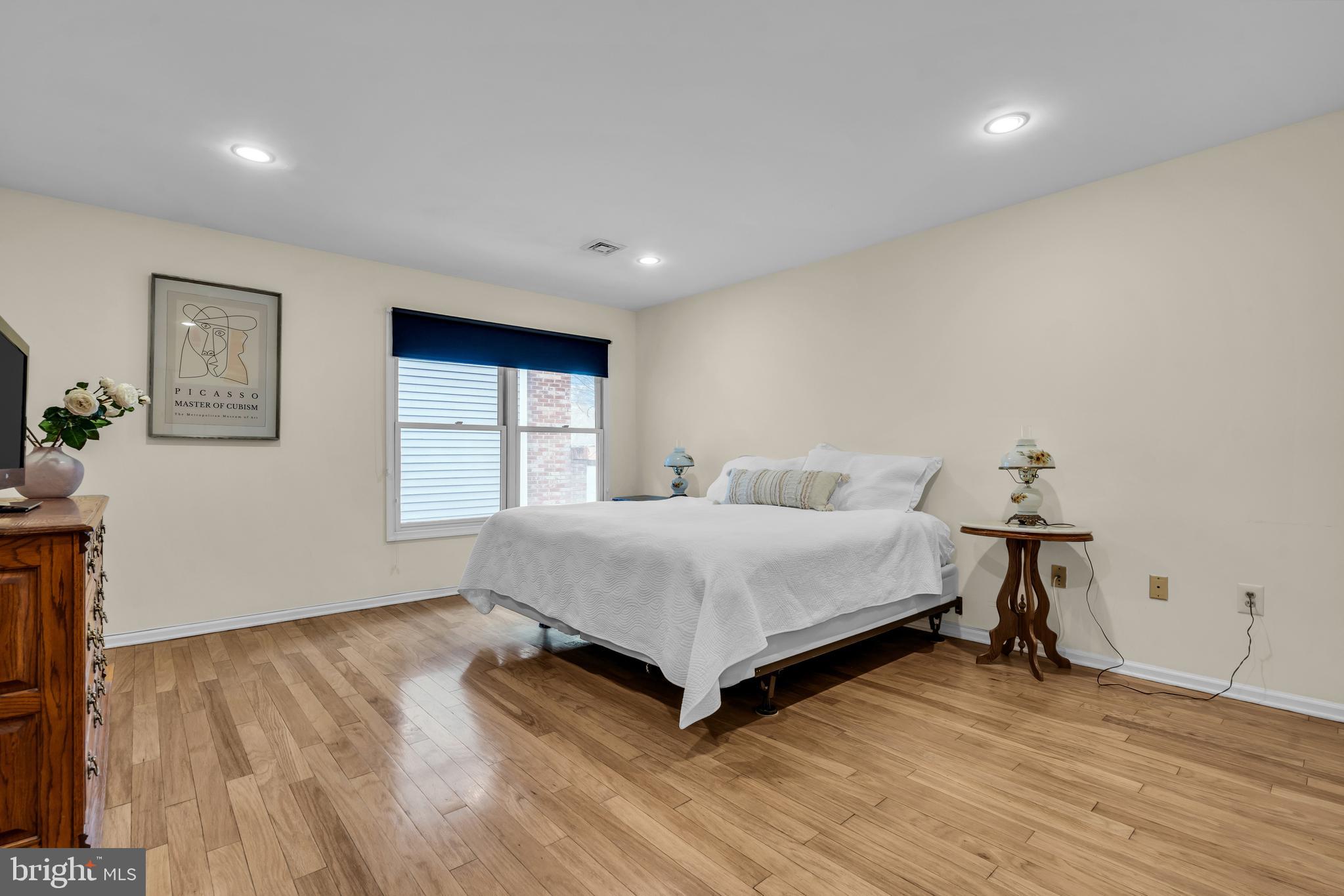 11 Thorngate Ct