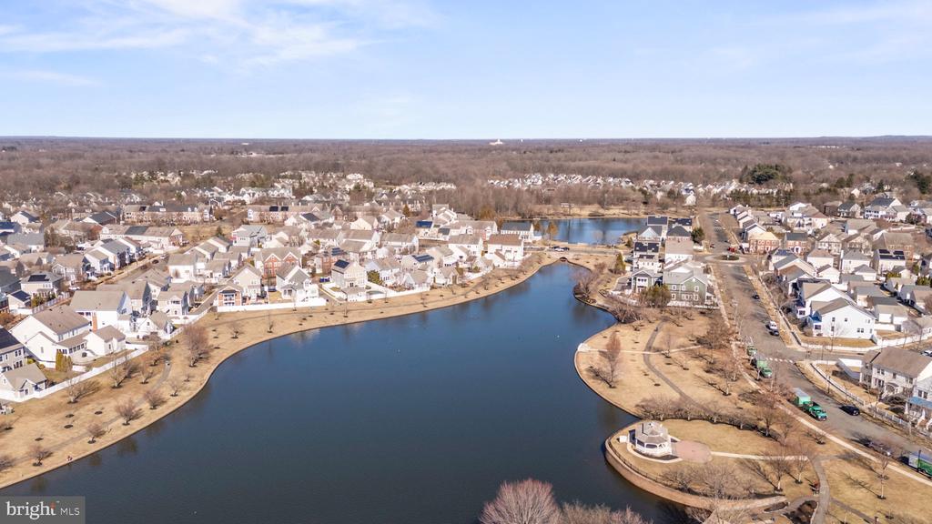 1106 Lake Dr
