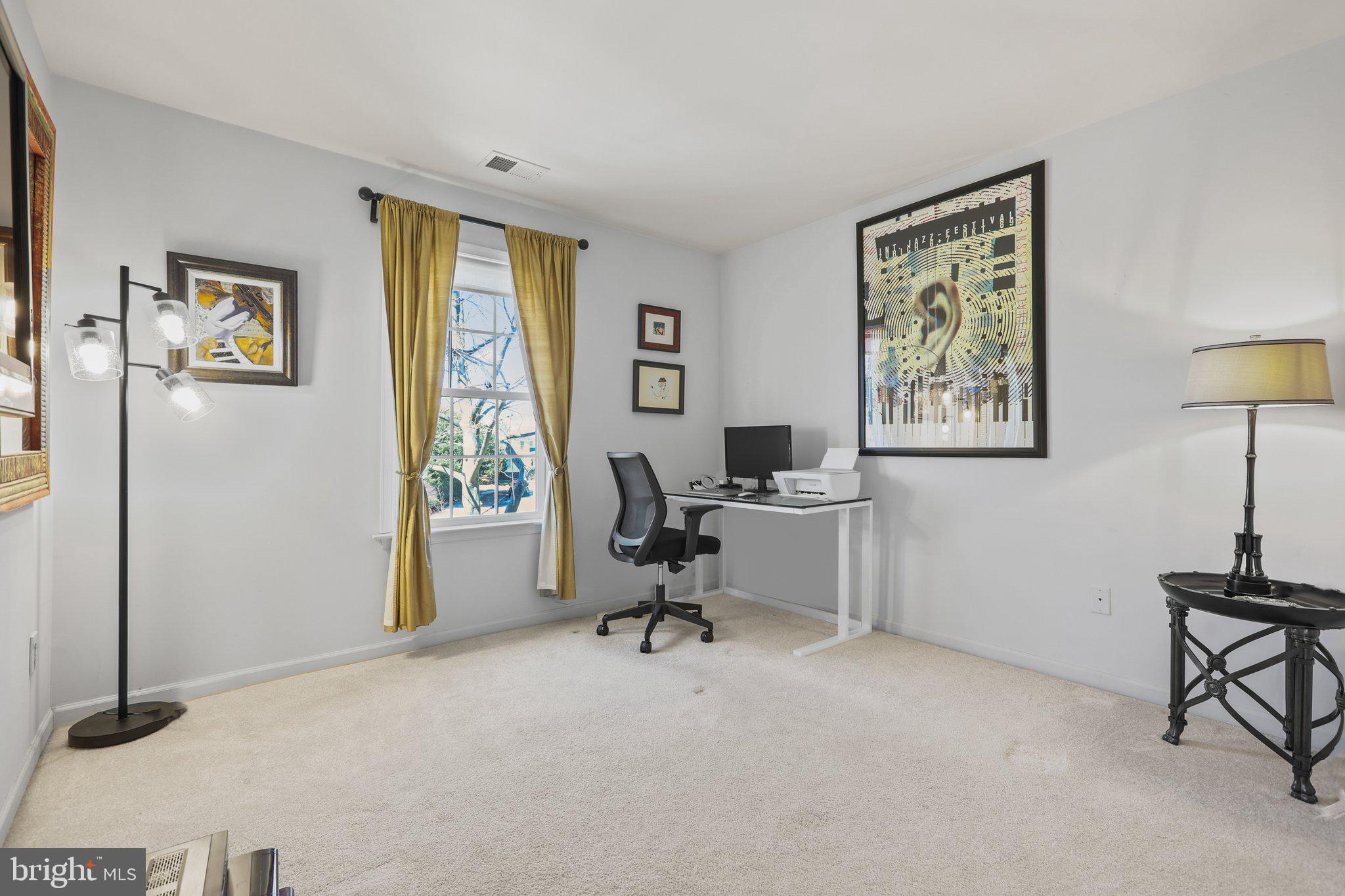 1106 Lake Dr