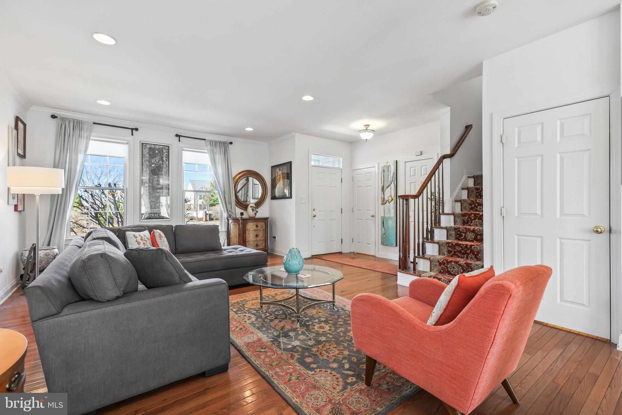 1106 Lake Dr