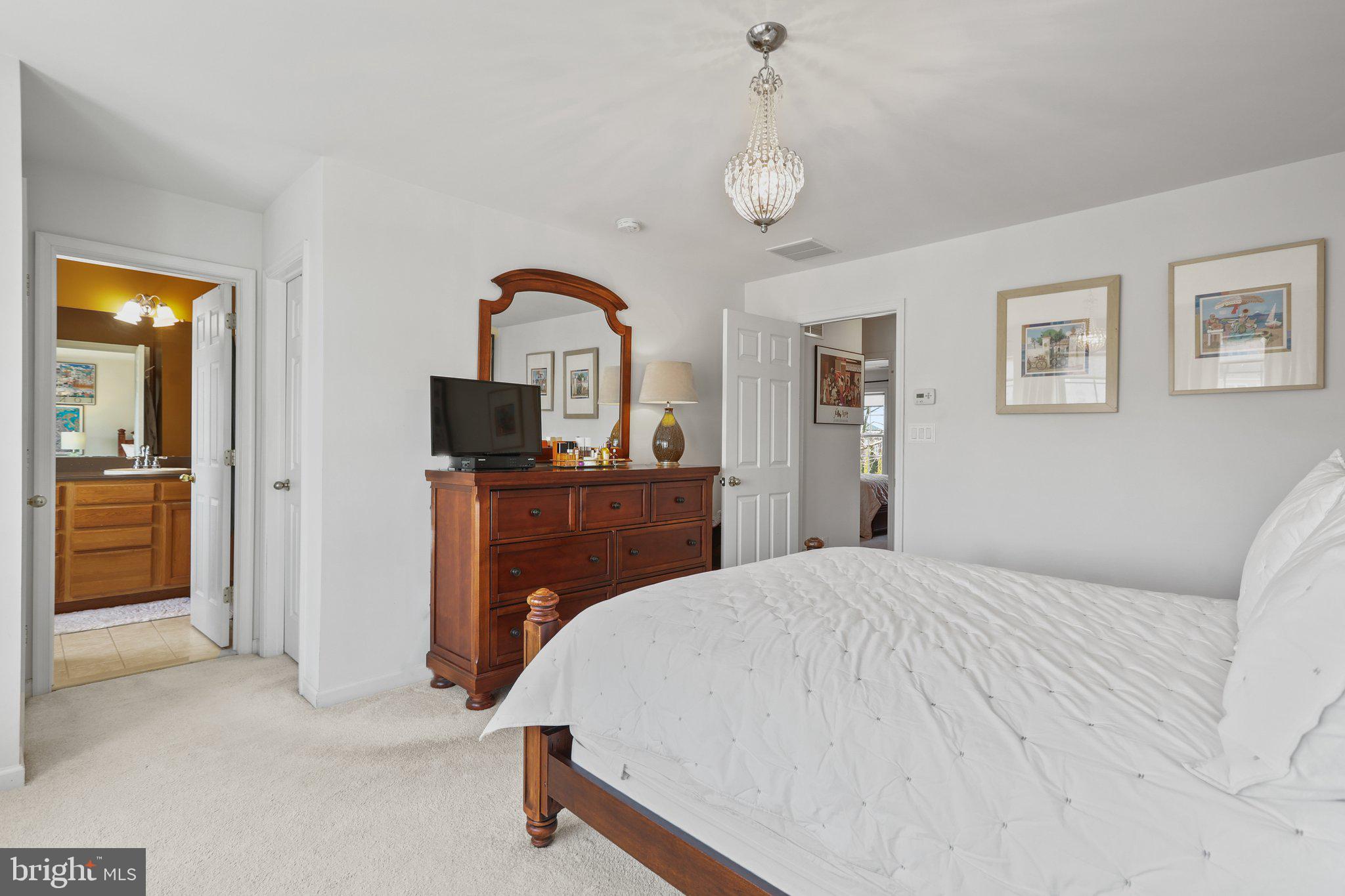 1106 Lake Dr