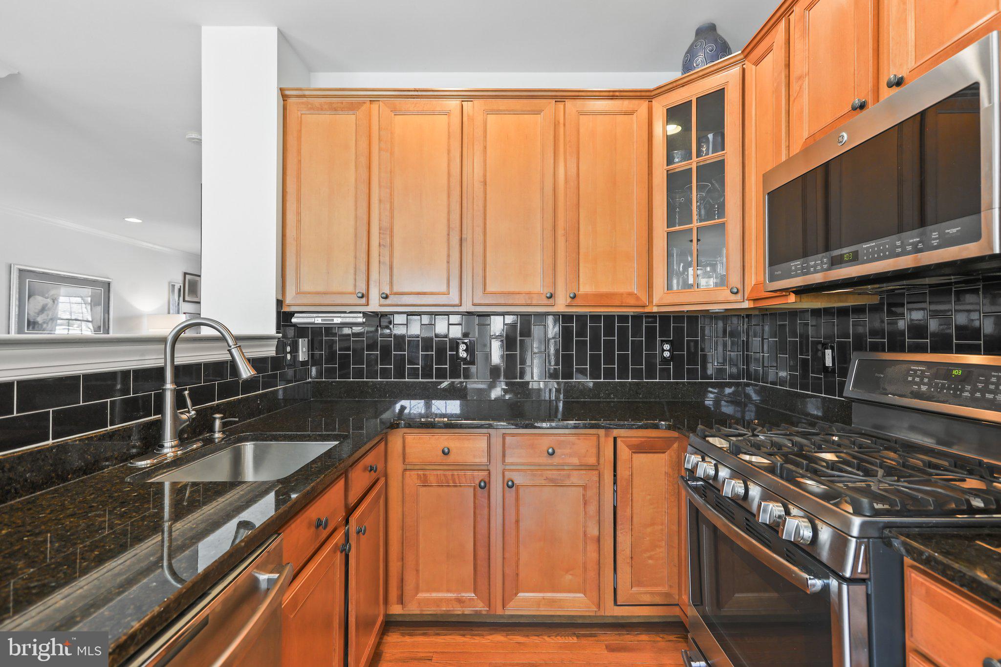 1106 Lake Dr