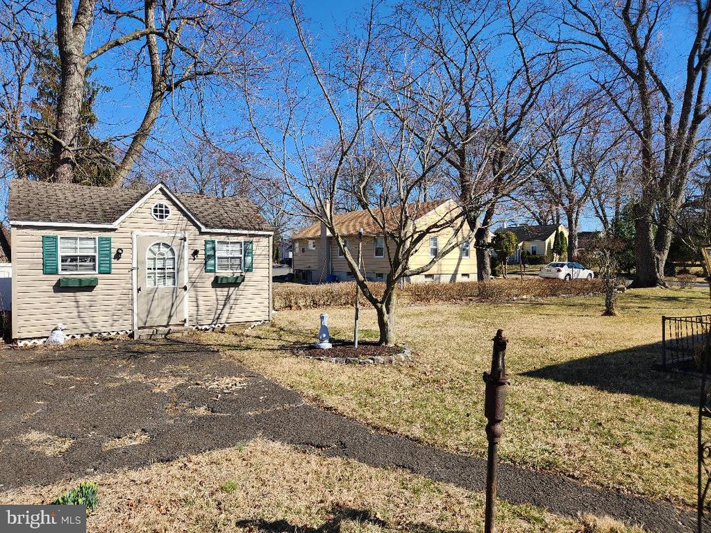 134 Browning Ave