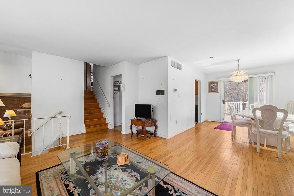 134 Browning Ave