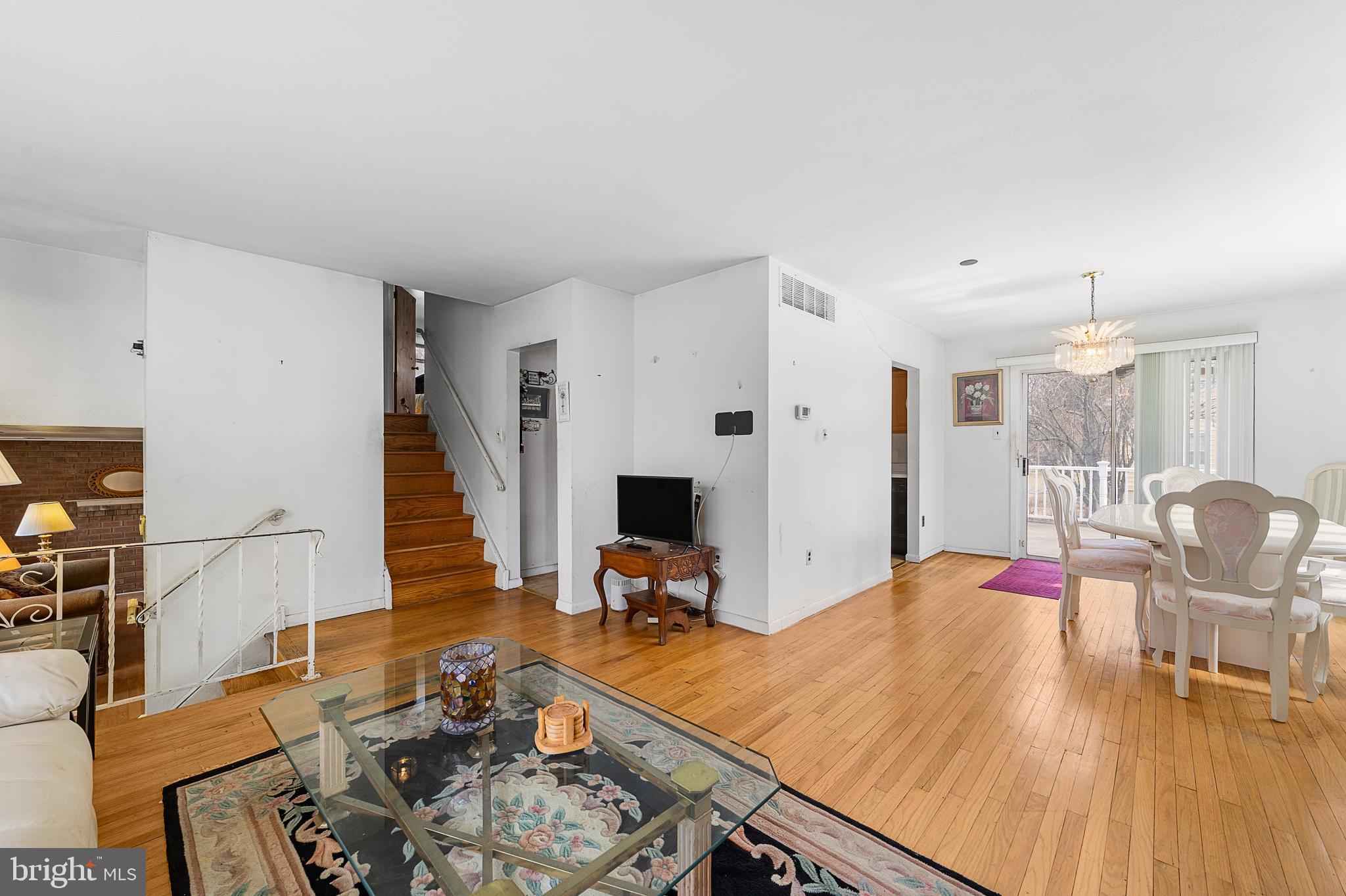 134 Browning Ave