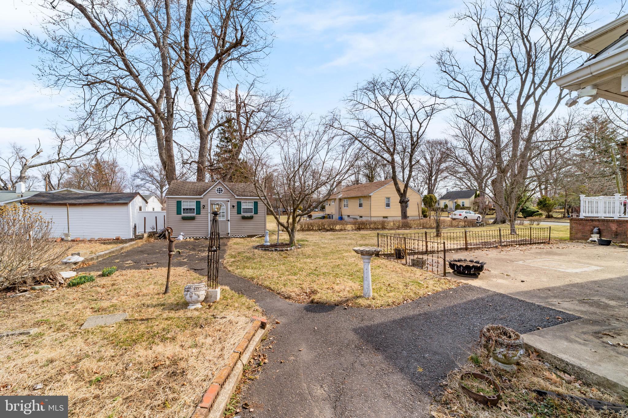 134 Browning Ave
