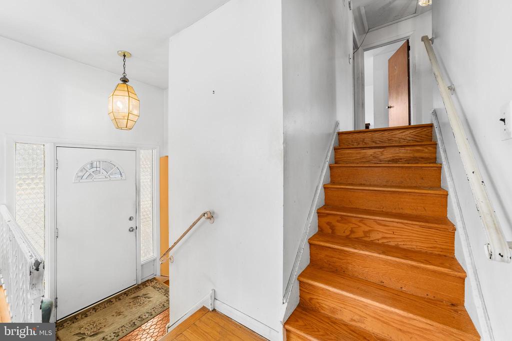 134 Browning Ave