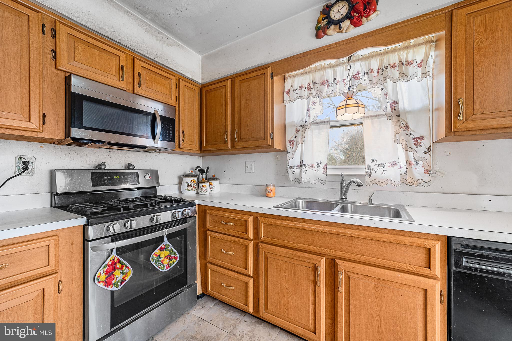 134 Browning Ave