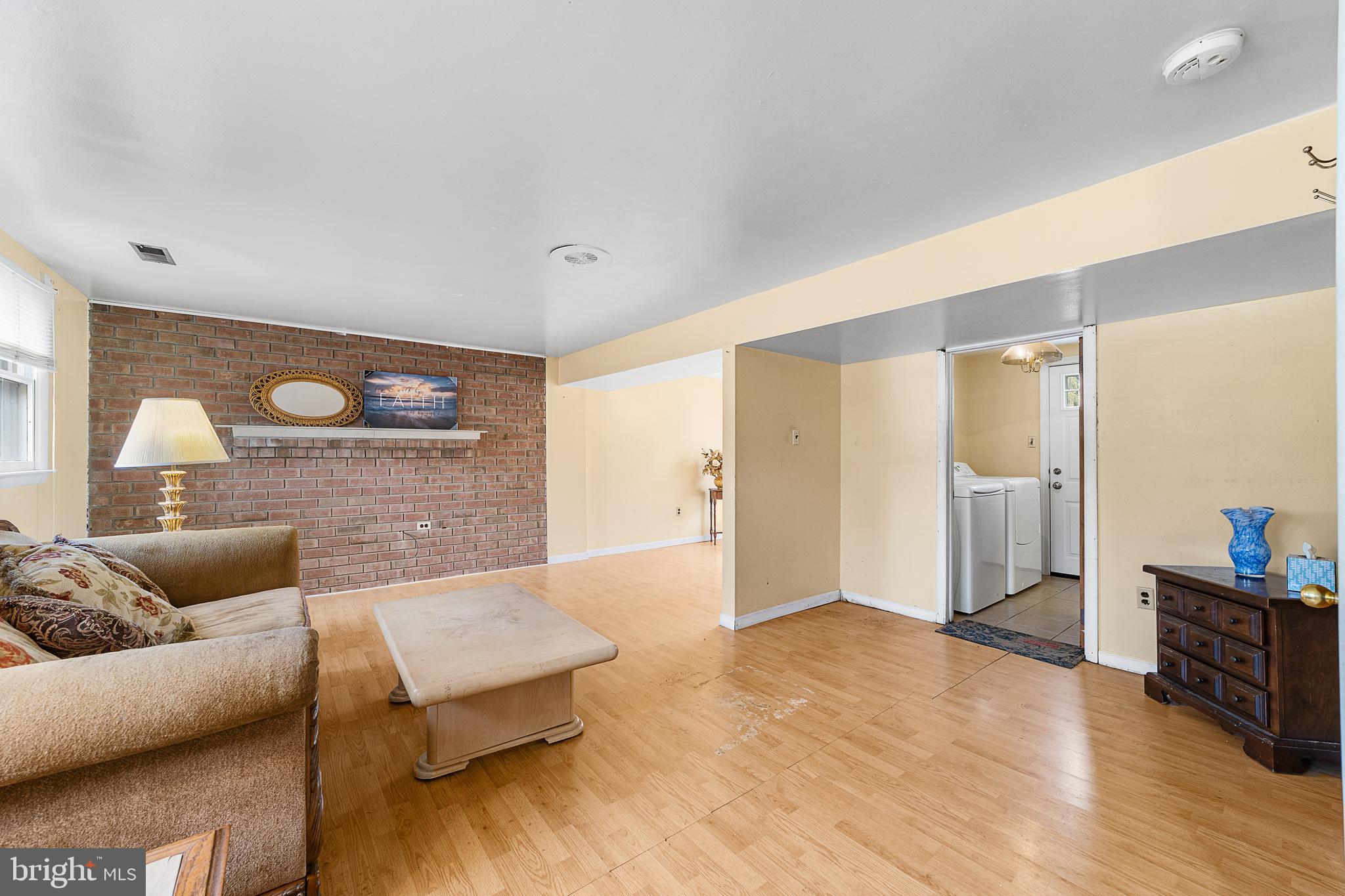 134 Browning Ave