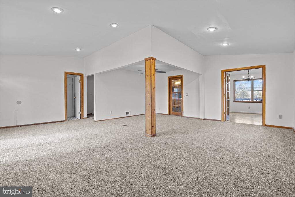 1419 State Highway 33