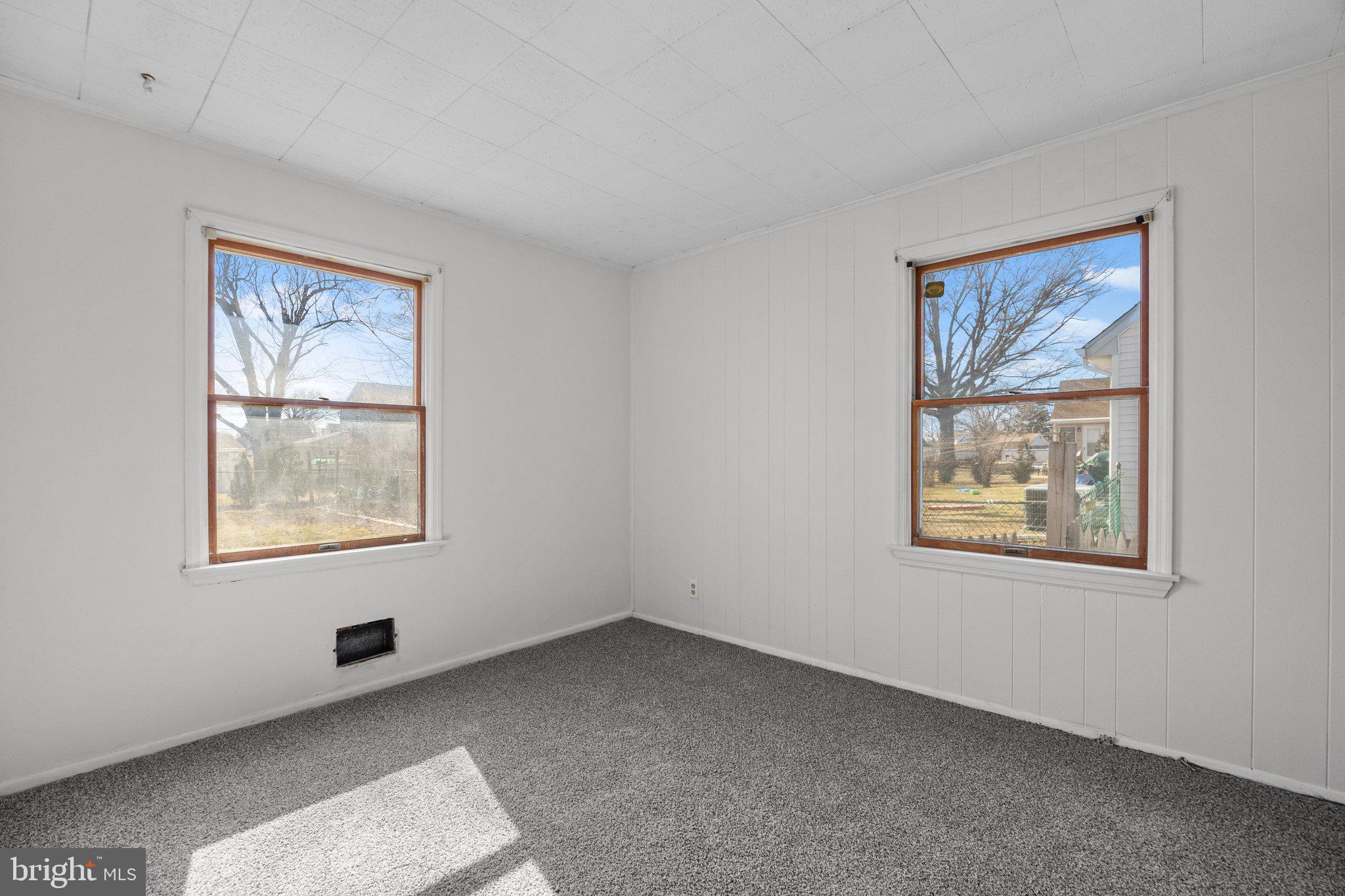 1419 State Highway 33