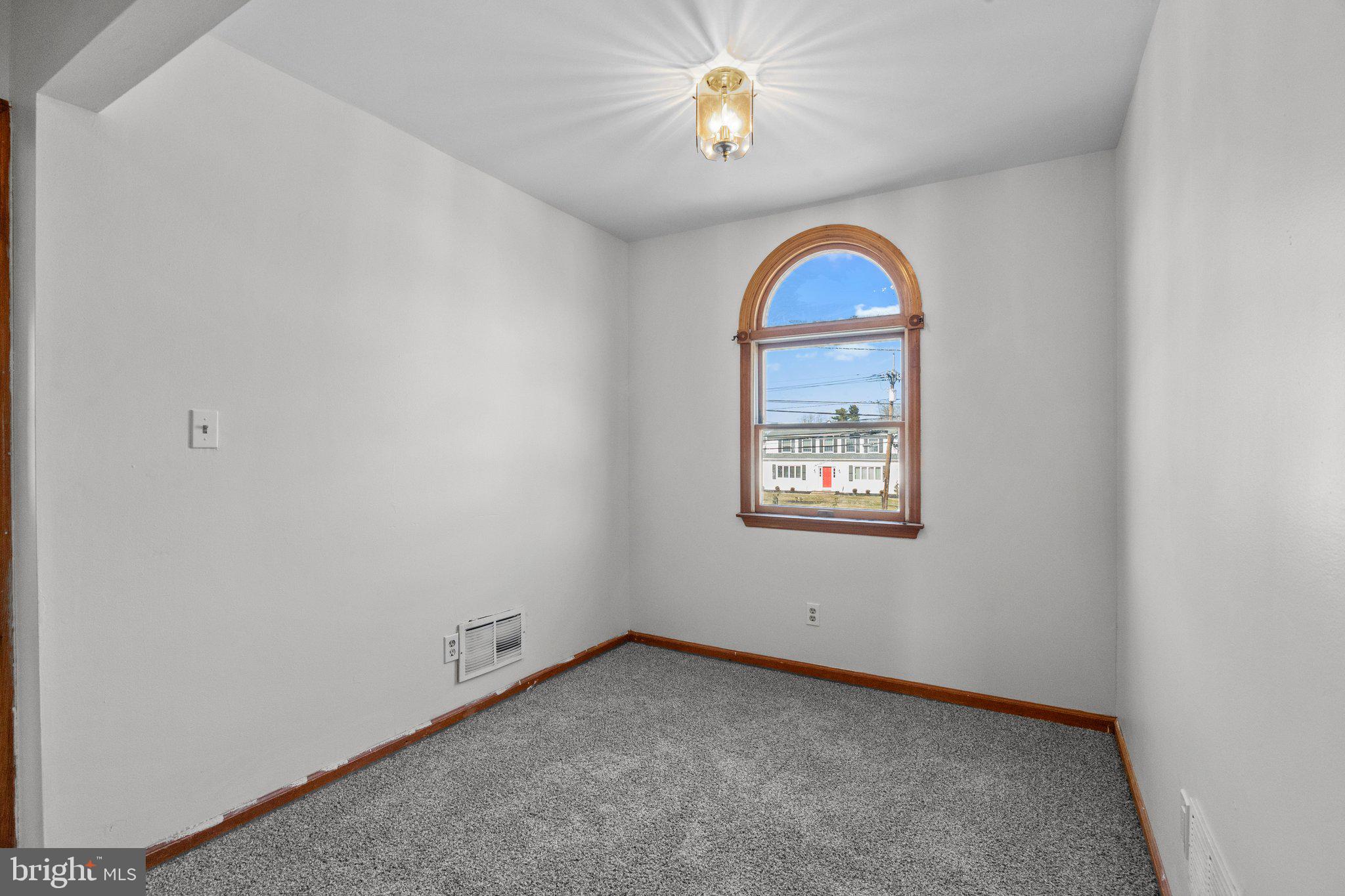 1419 State Highway 33