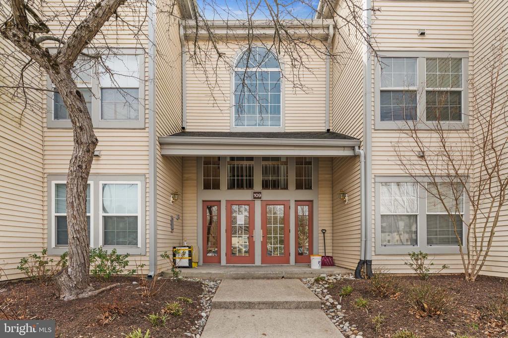 109 Wrangel Ct #3