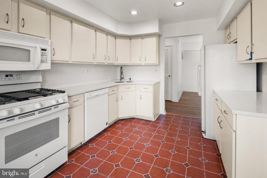 109 Wrangel Ct #3