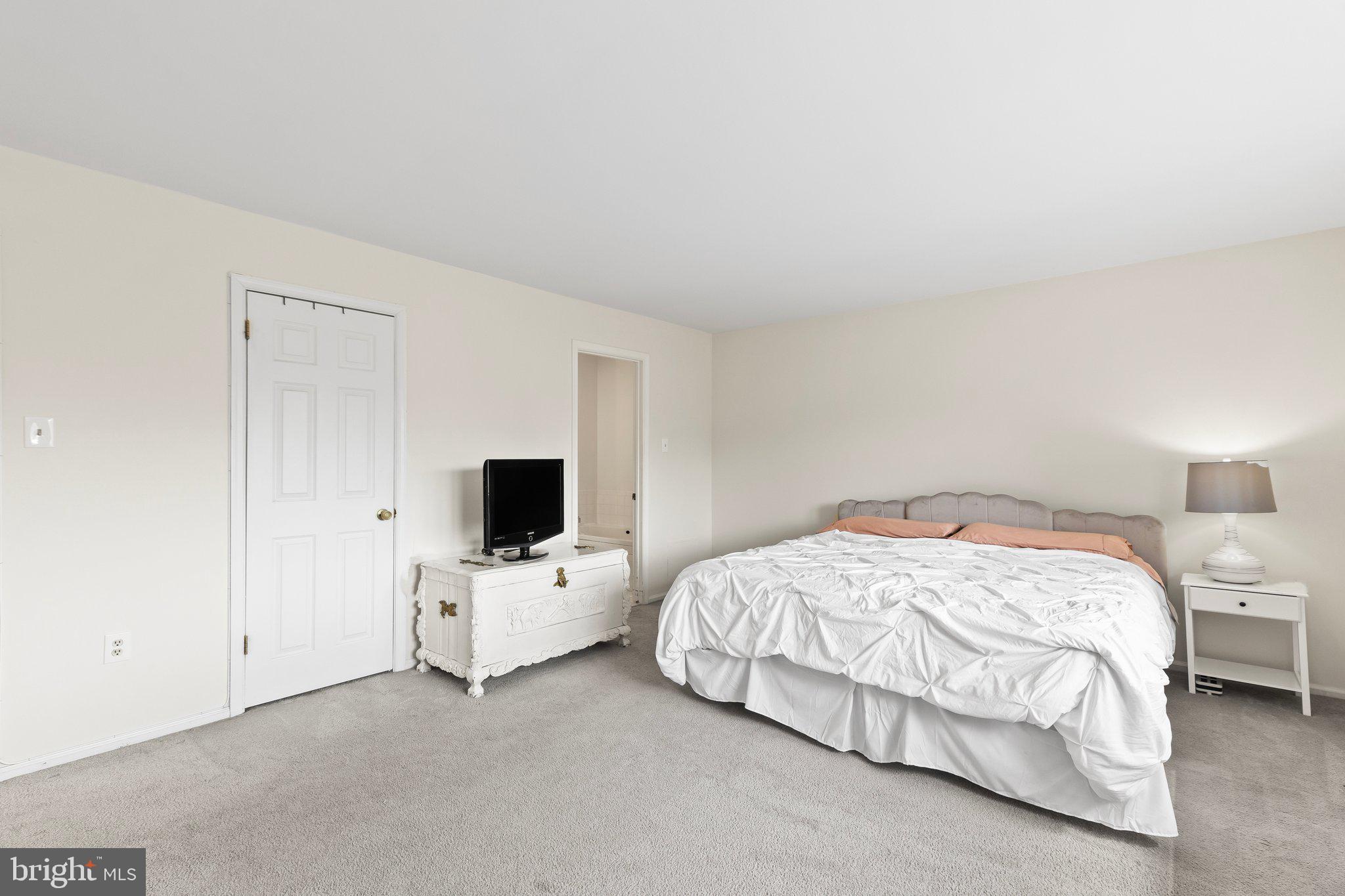 47 Woodmont