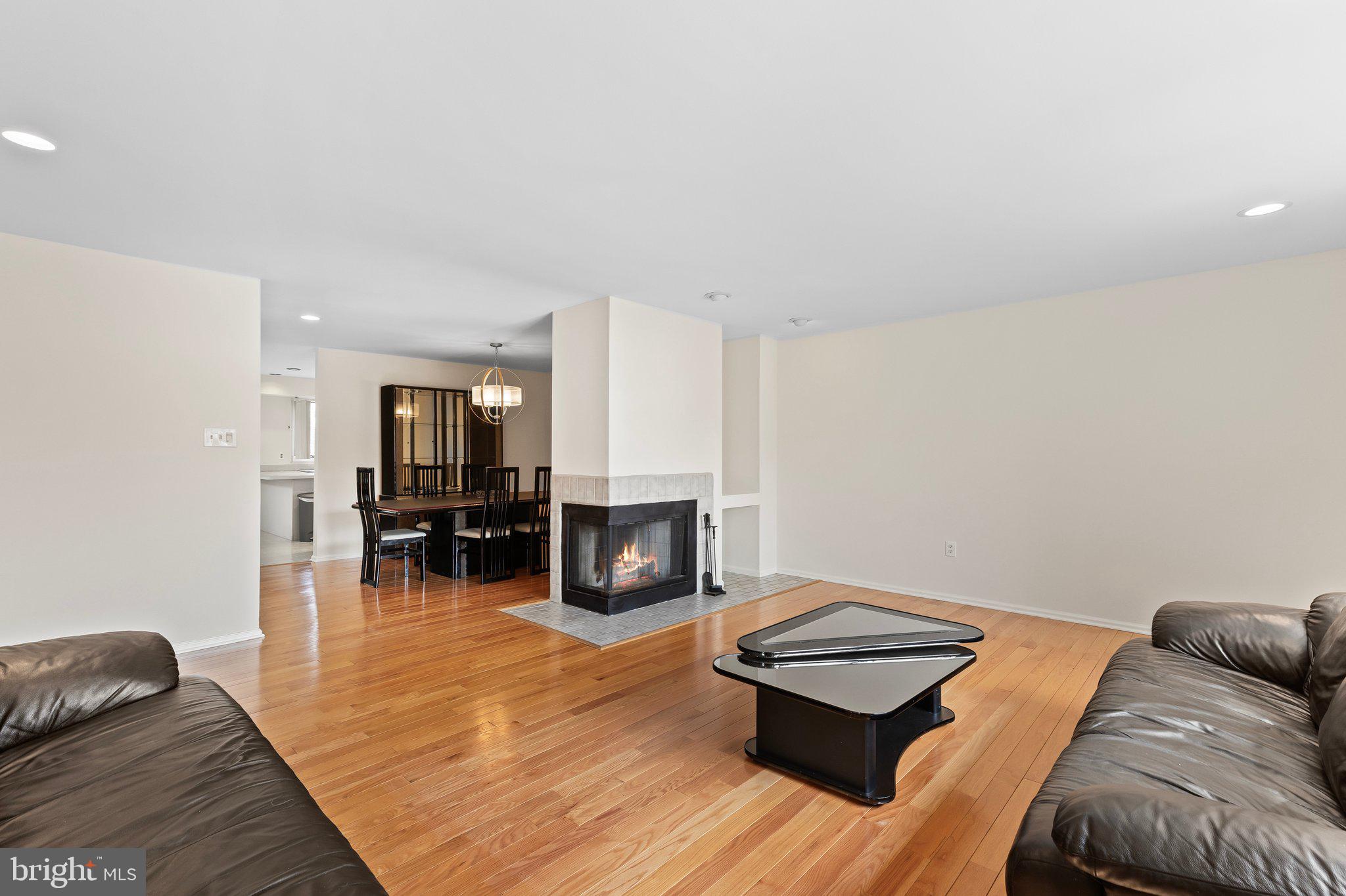 47 Woodmont