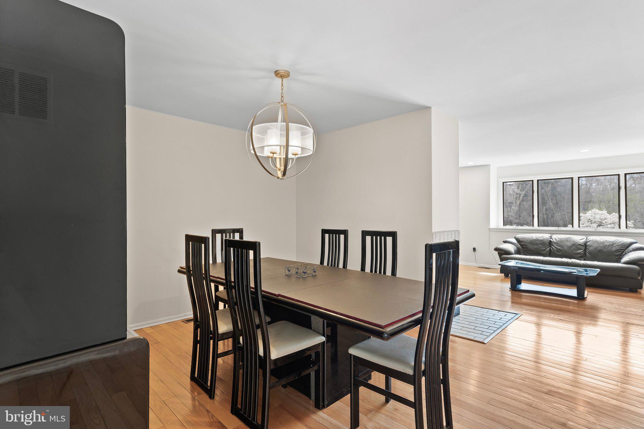 47 Woodmont