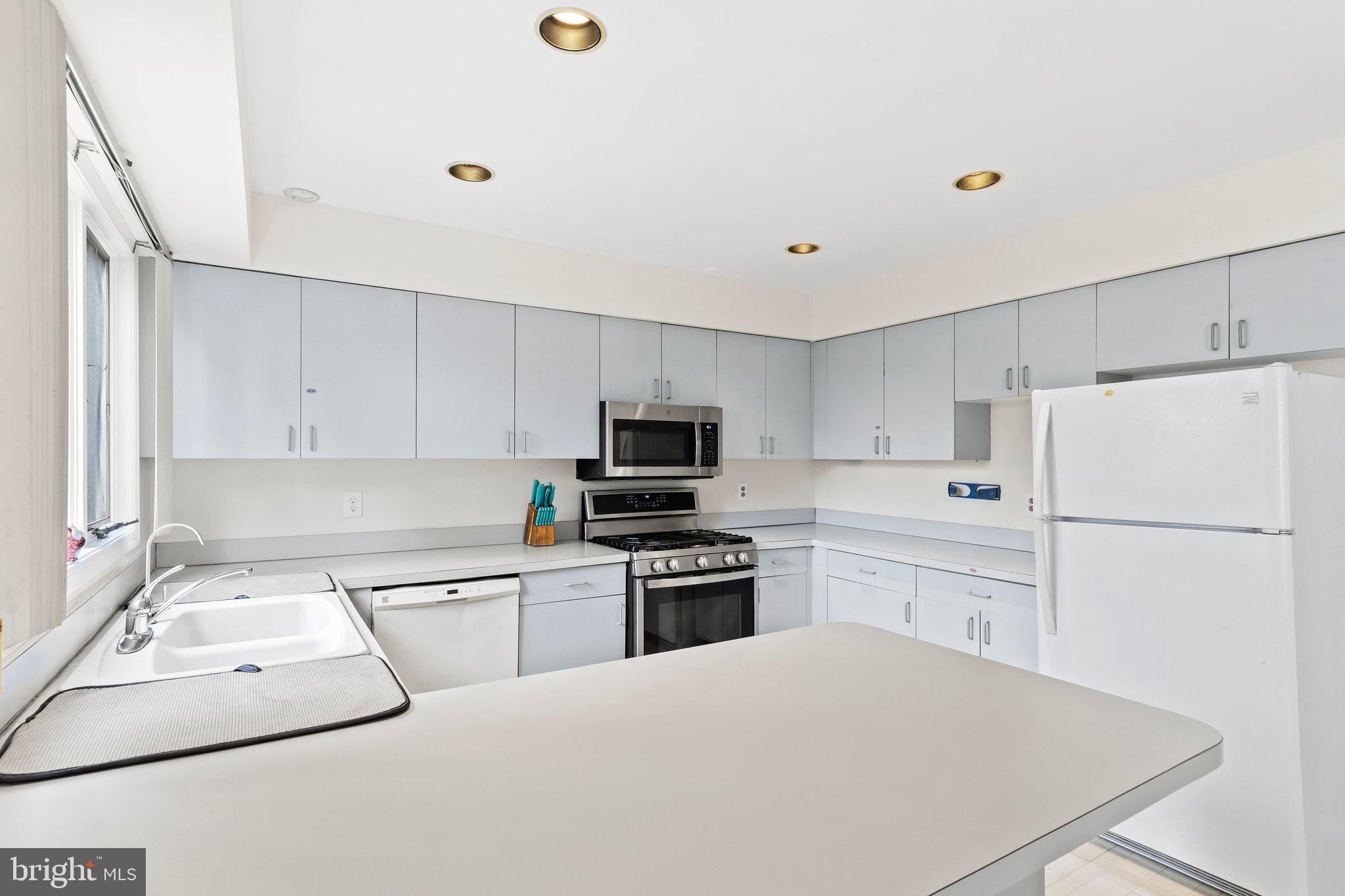 47 Woodmont