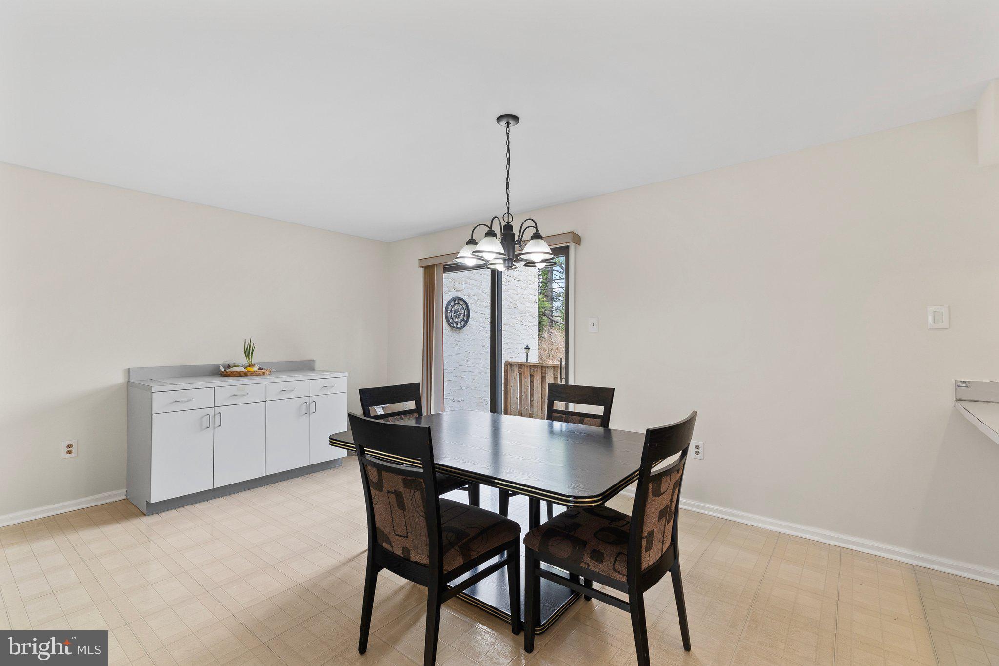 47 Woodmont