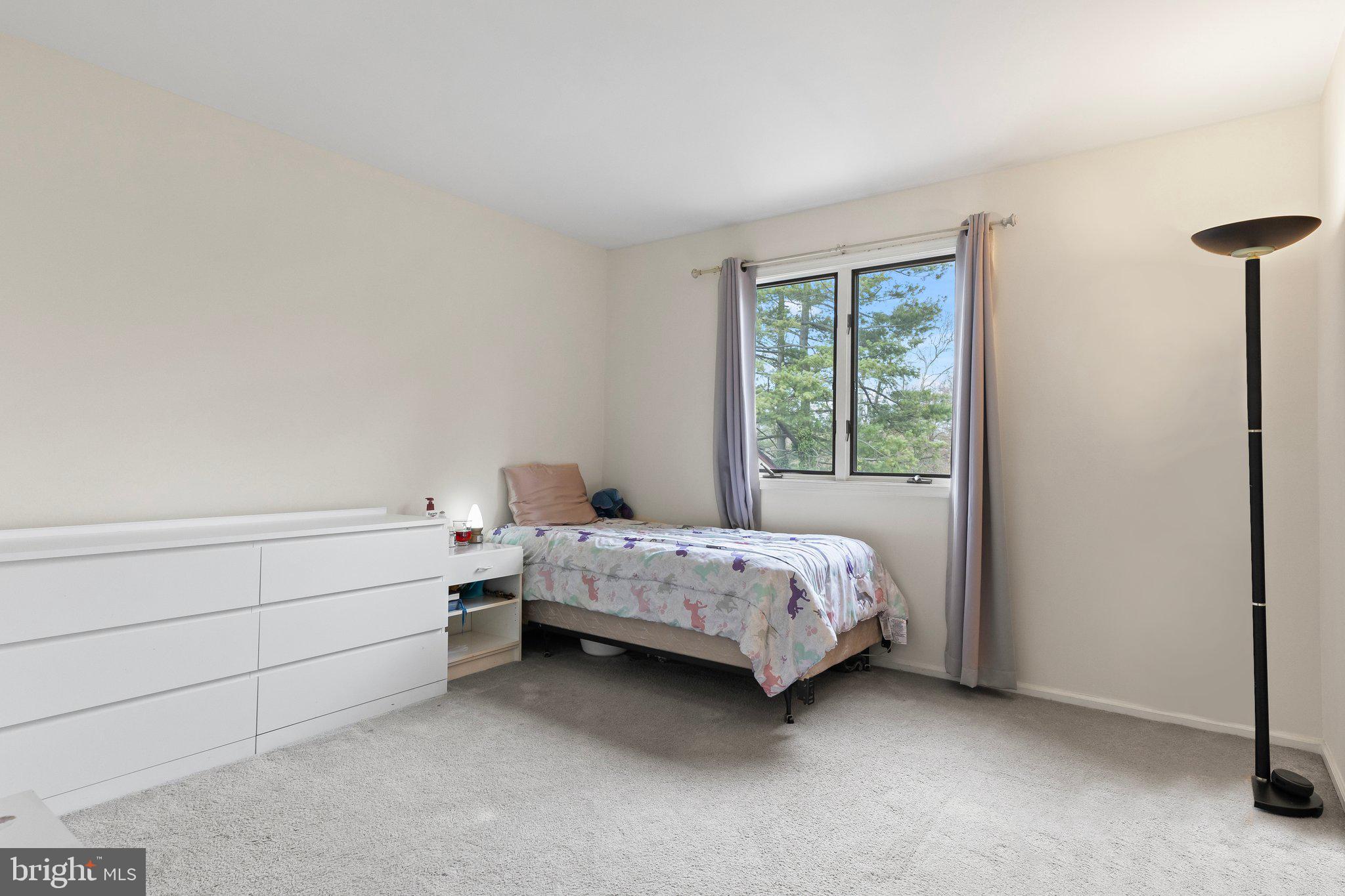 47 Woodmont