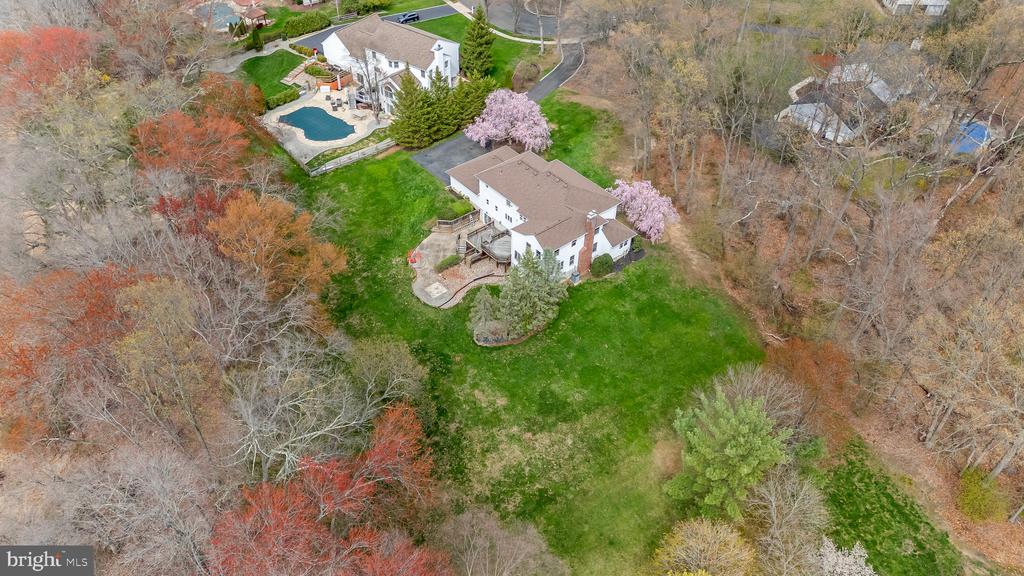 12 Woodland Ct