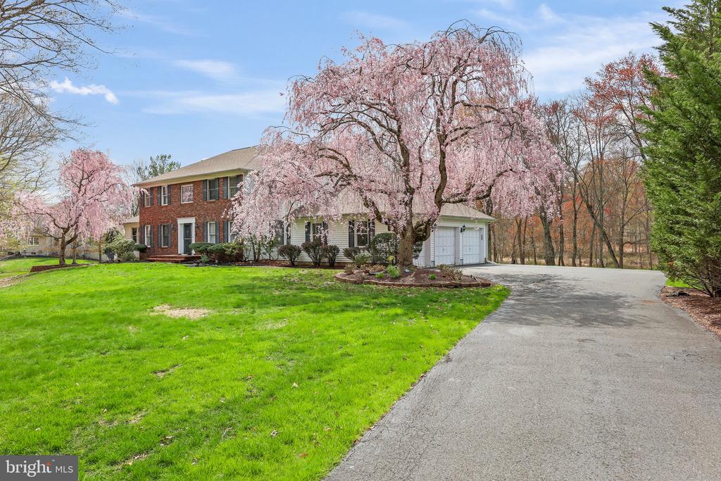 12 Woodland Ct
