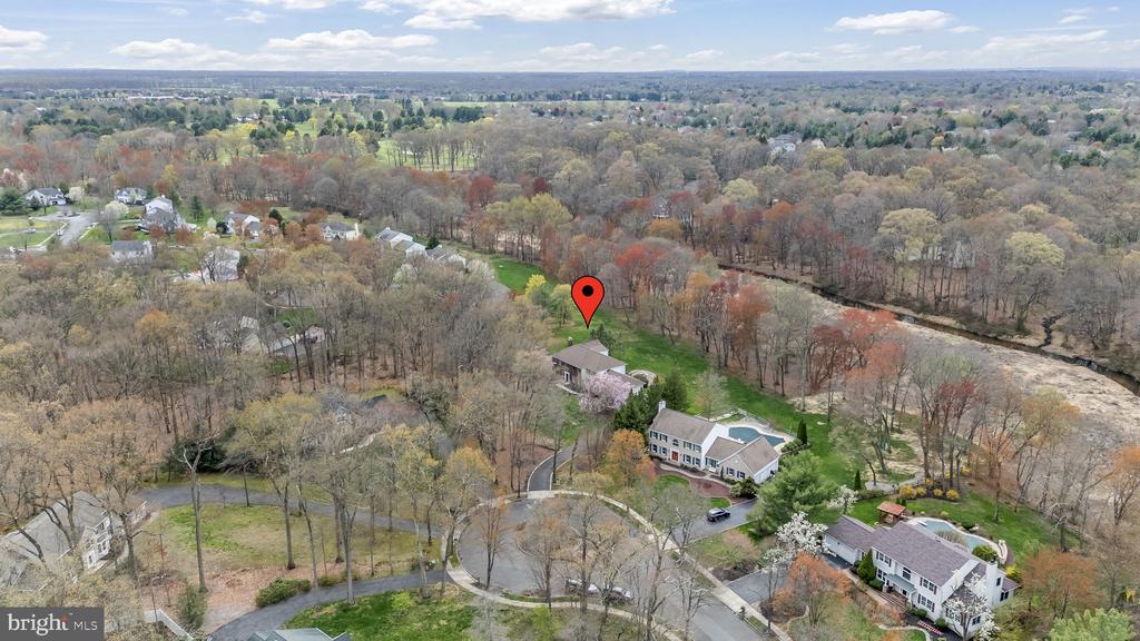 12 Woodland Ct