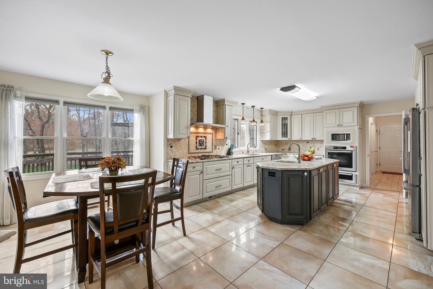 12 Woodland Ct