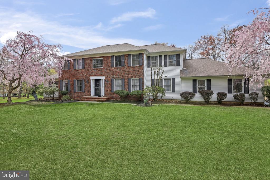 12 Woodland Ct