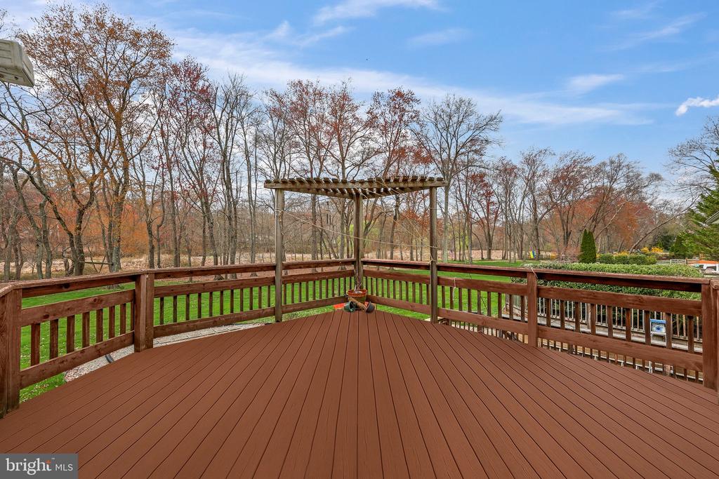 12 Woodland Ct
