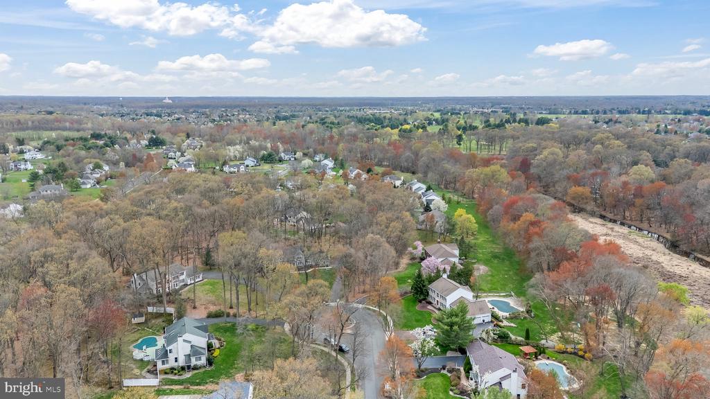 12 Woodland Ct