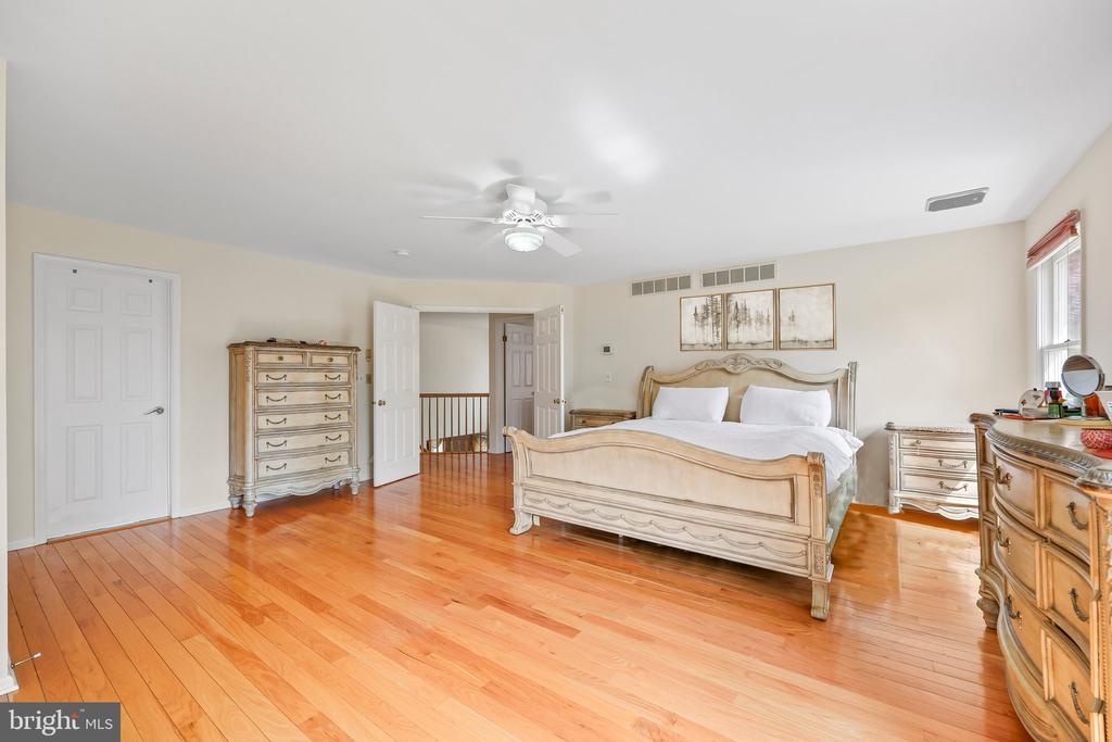 12 Woodland Ct