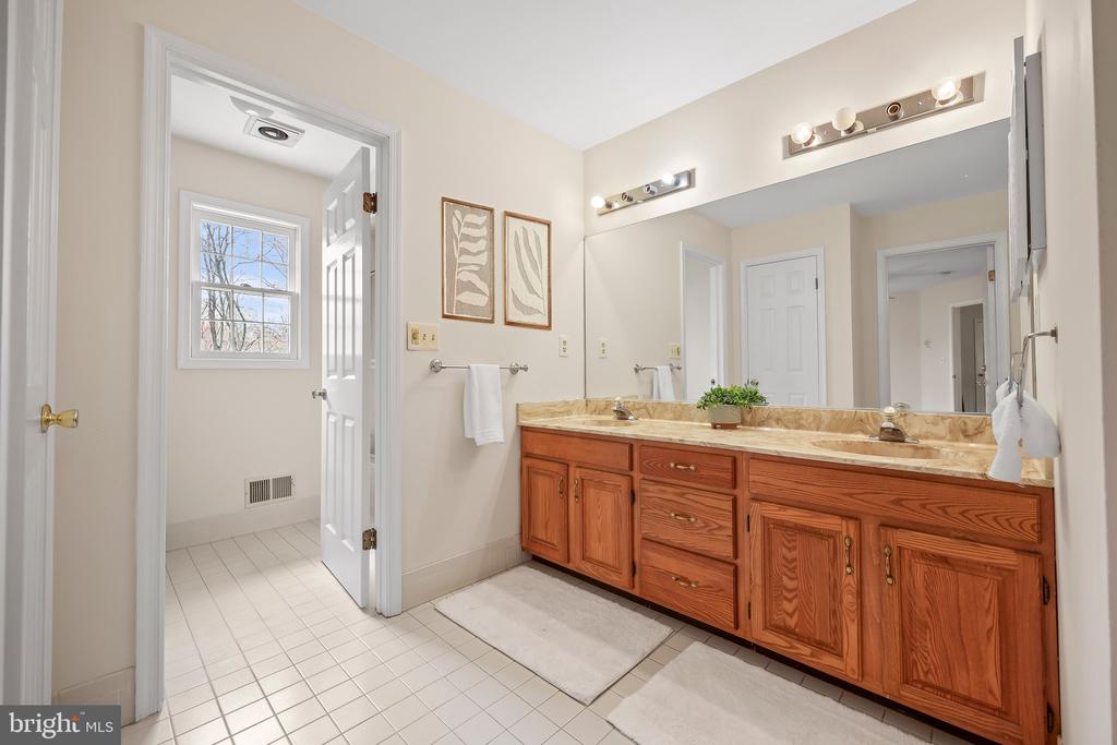 12 Woodland Ct