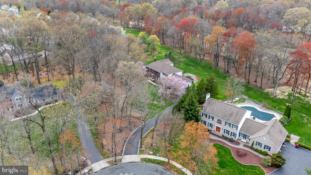12 Woodland Ct