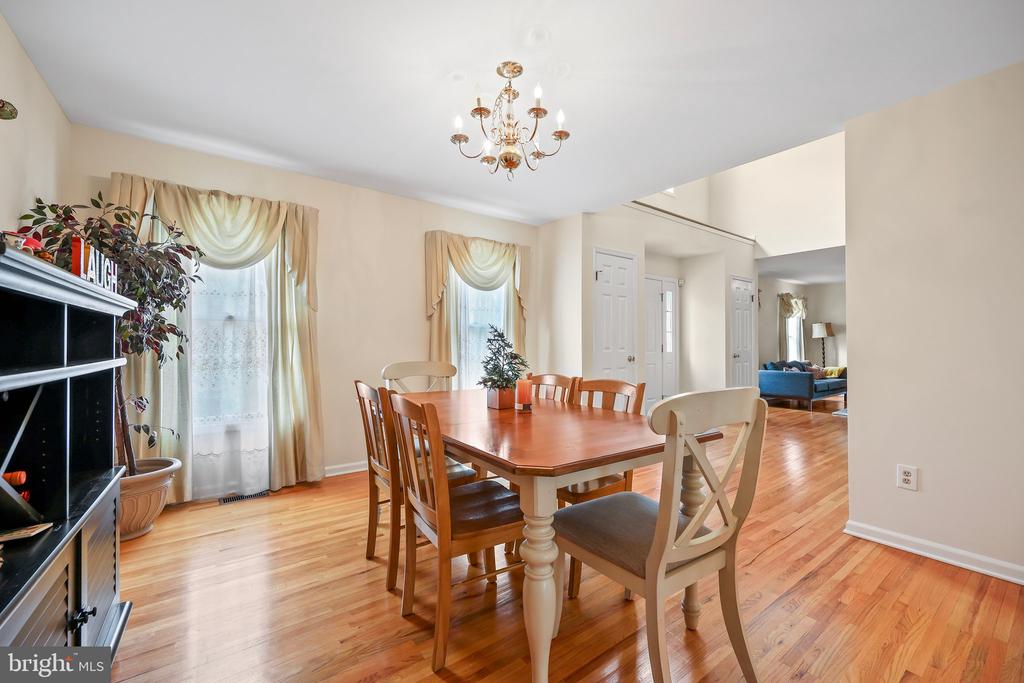 12 Woodland Ct