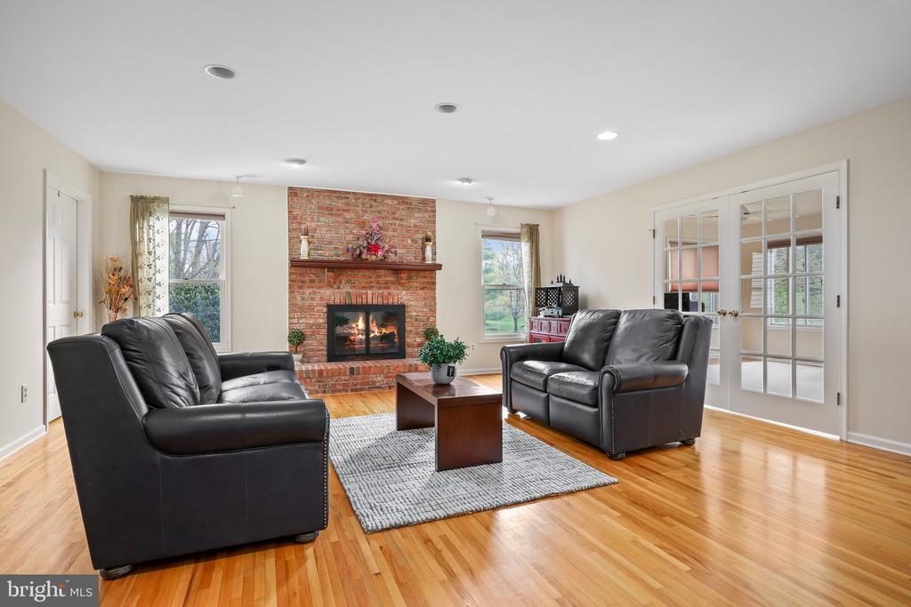 12 Woodland Ct