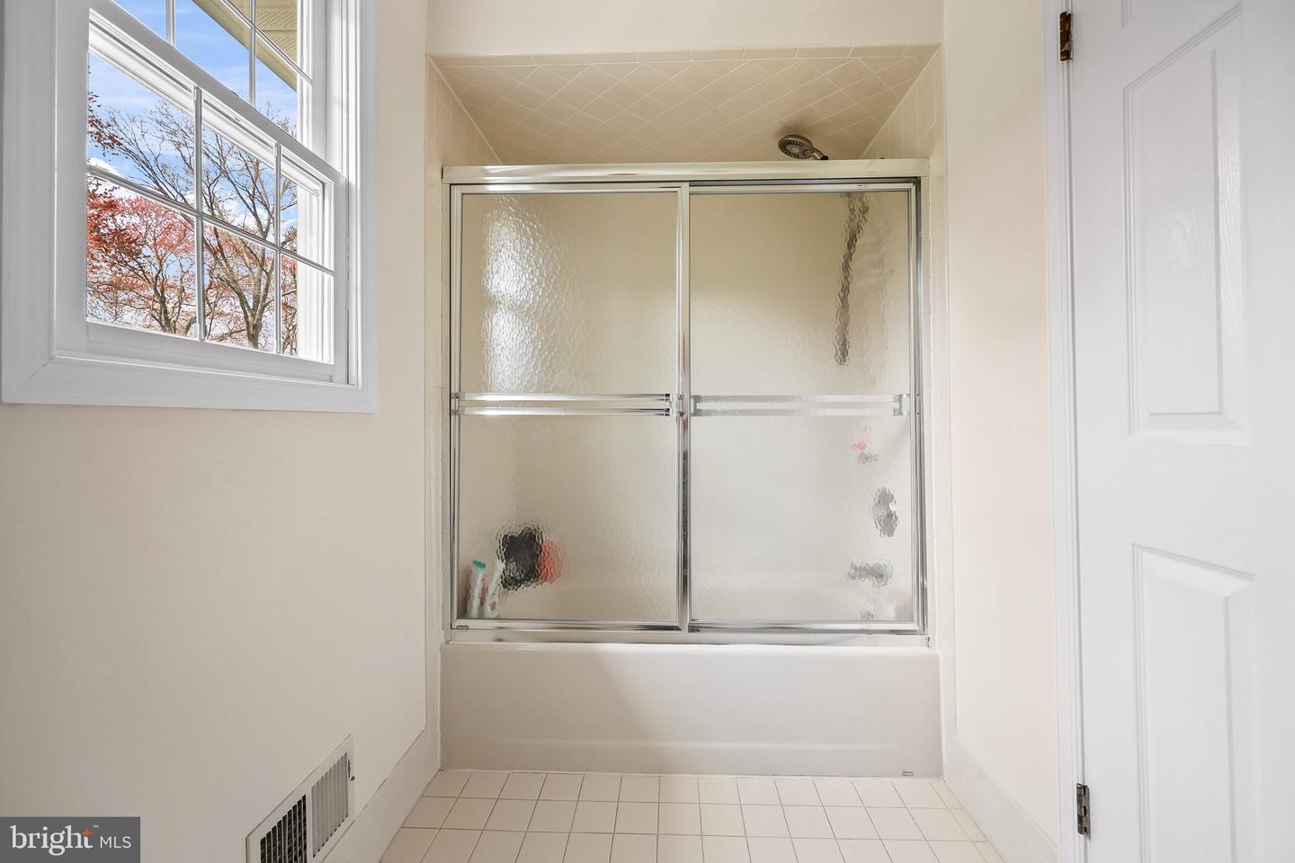 12 Woodland Ct