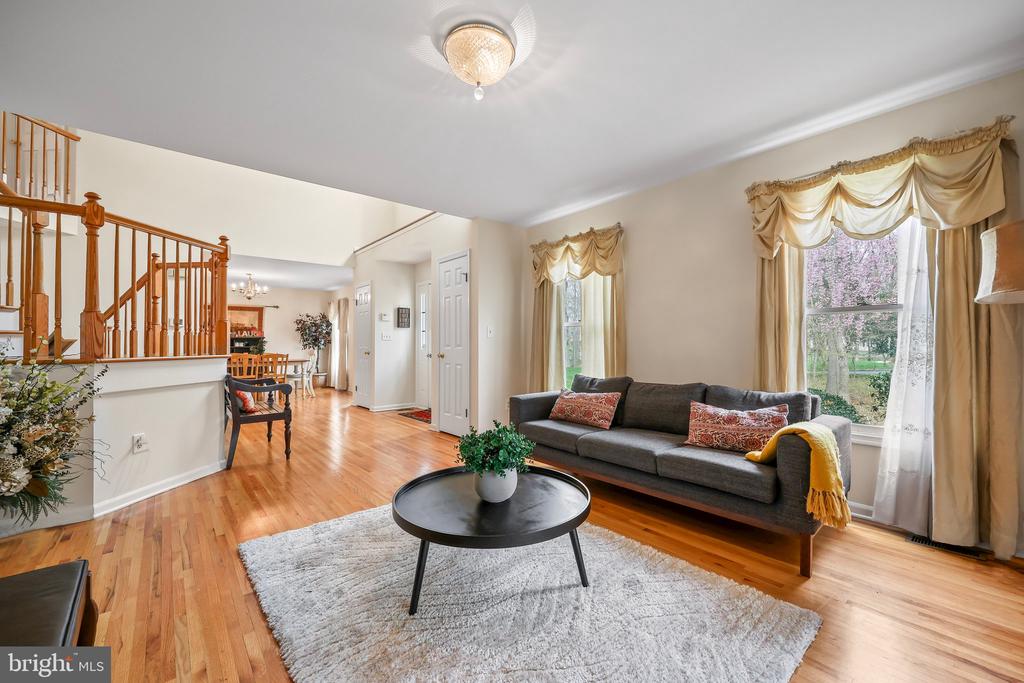 12 Woodland Ct
