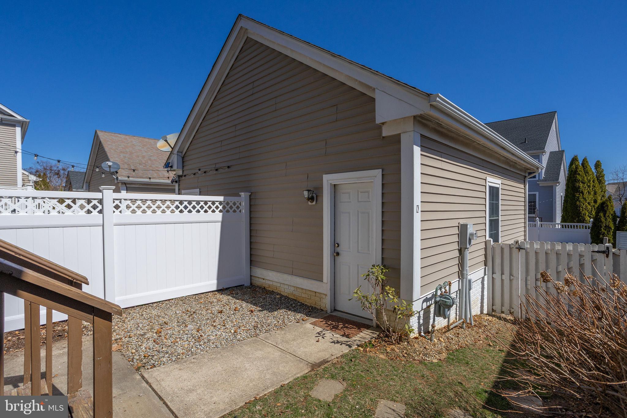 124 BURNET CRES