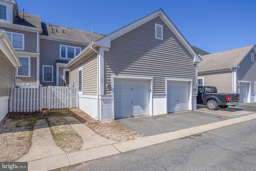 124 BURNET CRES