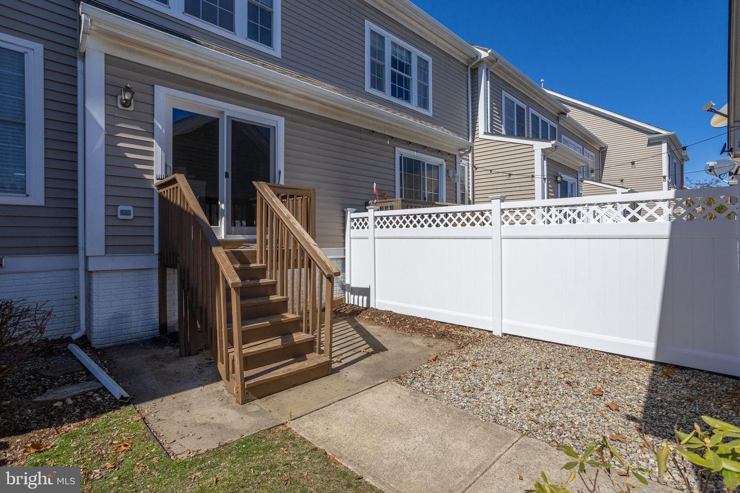 124 BURNET CRES